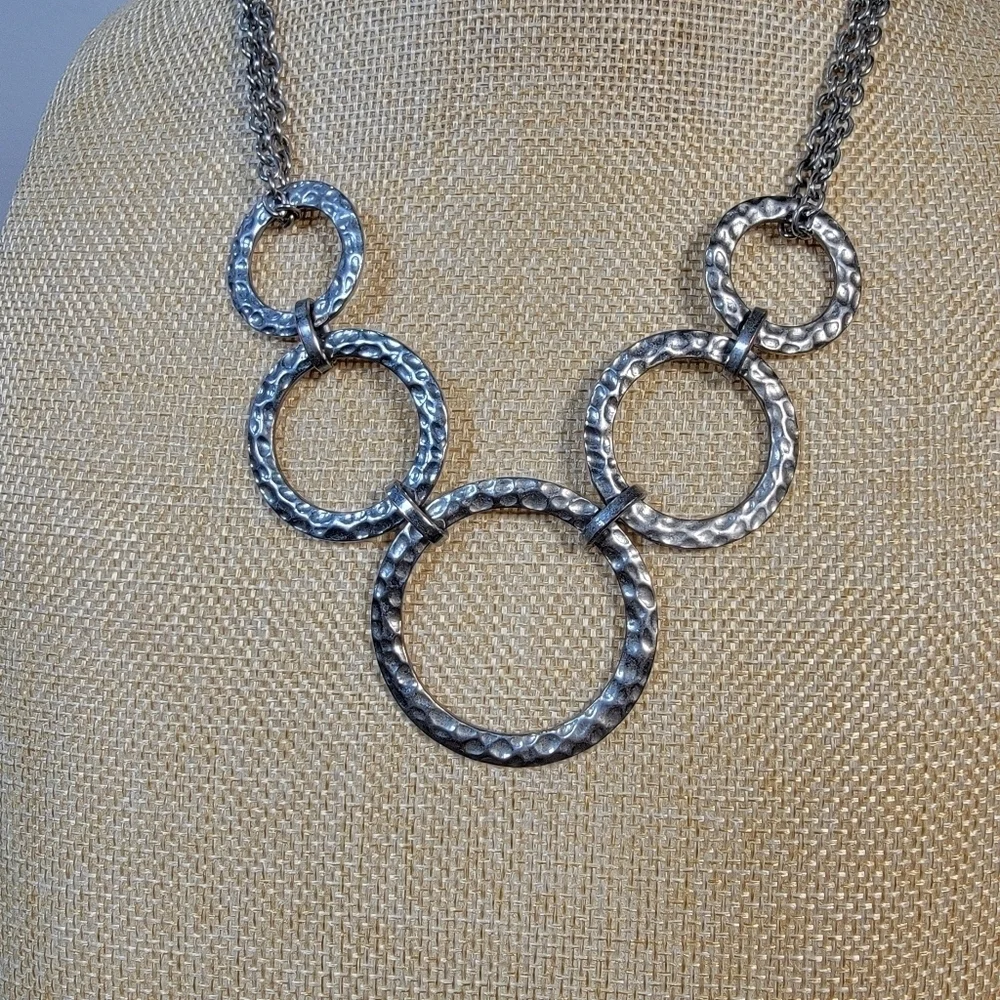 Hammered Metal Rings Silver Tone Statement Necklace Double chain
